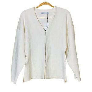 NA XXXX ???? V-neck Cream Cardigan Luxe Feel hook & eye closures
